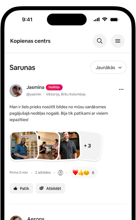 Tālrunī ir redzama plūsmā Sarunas publicēts saimnieka ieraksts ar bildi un kopienas dalībnieku reakcijām.