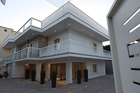 Borgo Alto, Pompeii, Sorrento, Amalfi