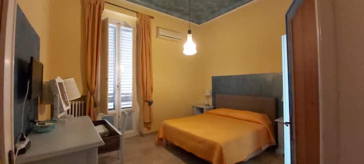 Affittacamere Belfiore , Camera Matrimoniale 1