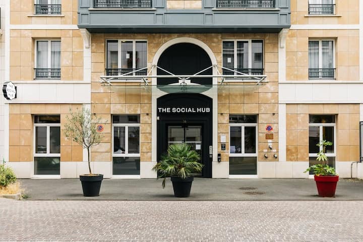 The Social Hub Paris La Défense