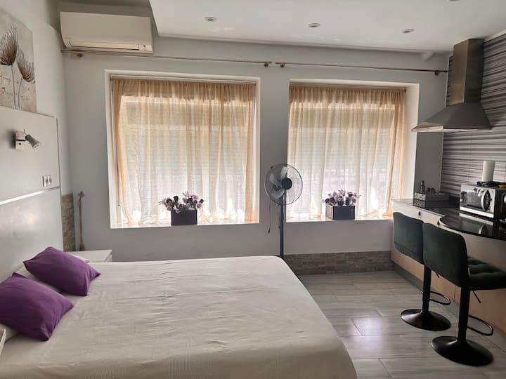Apartamentsiri's Apartments, Апартаменты с двуспа. - Calella