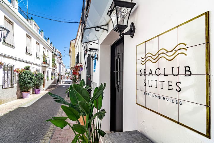 Seaclub Suites By Roomservices, King Bed Apartm... - Estepona