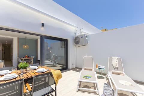Carlos's Apartments 2