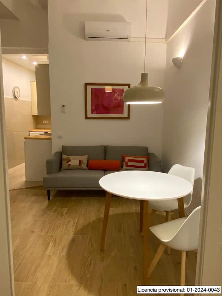 Apartamentos De Alexandre, Apartamento Con 2 Ca... - Barcelona