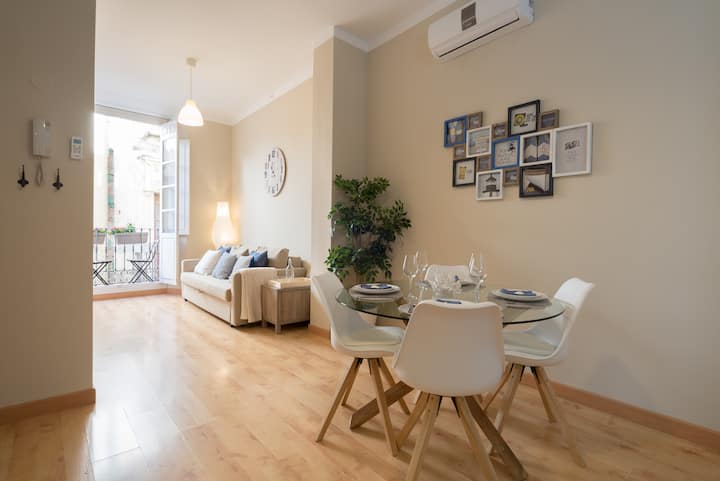 Apartamentos De Viktor, Apartment With Queen Be... - Málaga