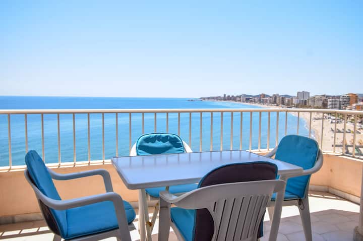 Ref: 257 Beachfront Apartment With Stunning Views Of The Mediterranean - Fuengirola