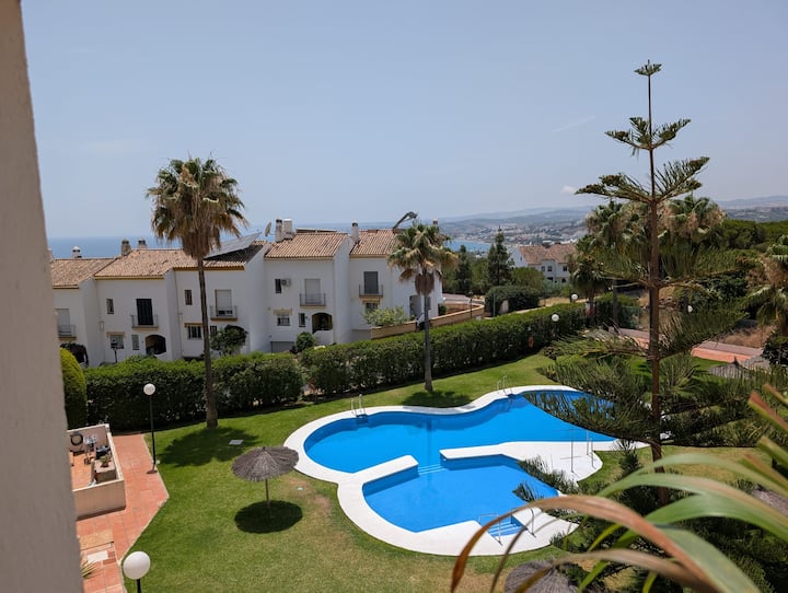 Casa Peartree, Family Apartment - Estepona