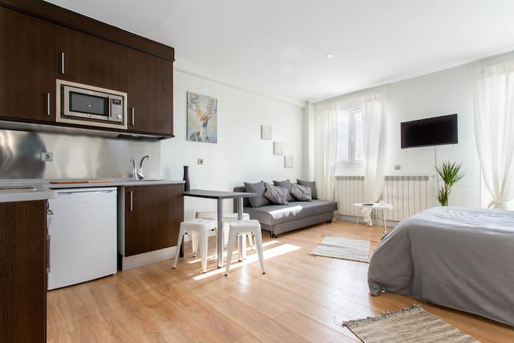 Apartamentos De Alicia, Apartamento Atocha Deli... - Madrid