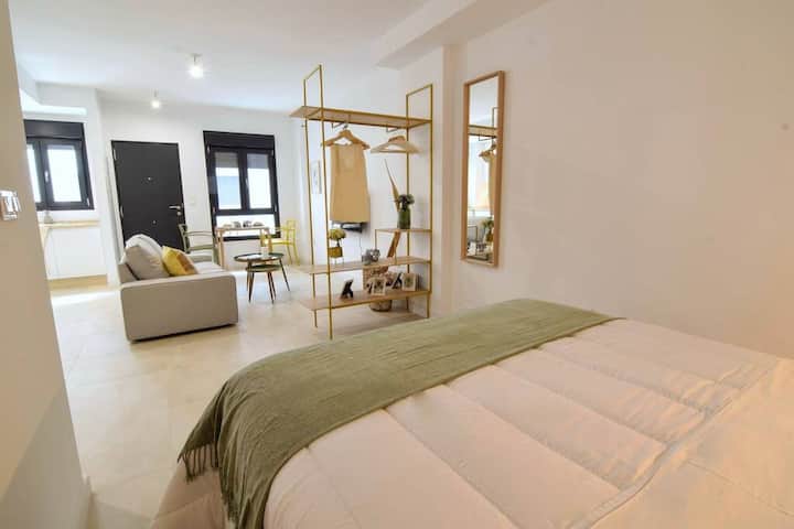 Housing Ollerias By Sharing Co, Apartamento Doble - Málaga
