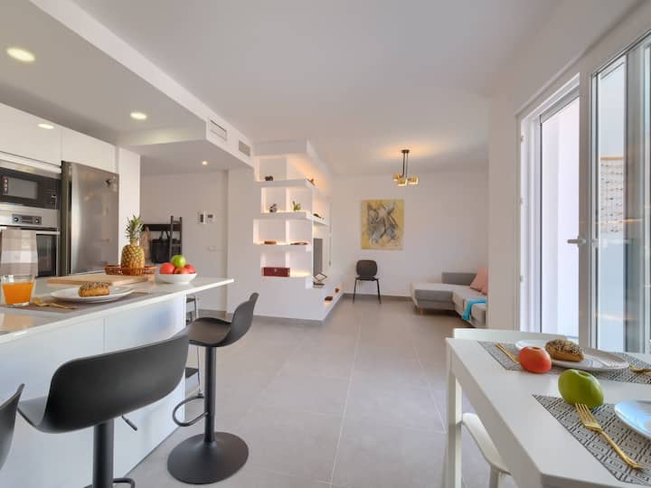 Apartamentos De Pilar A Dos Minutos De La Playa, . - Fuengirola
