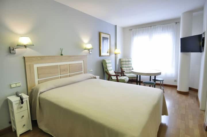 Estudios A Pasos Del Acueducto, Estudio Doble - Segovia