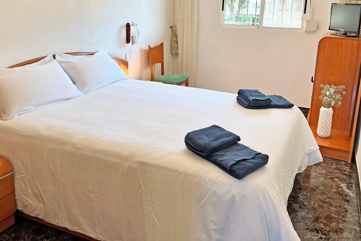 Apartamentos De Piedad, Apartamento Con Cama Doble - Alicante