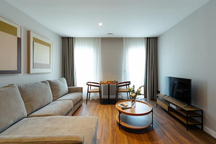 2h Living, Apartamento Familiar - Mansilla de las Mulas