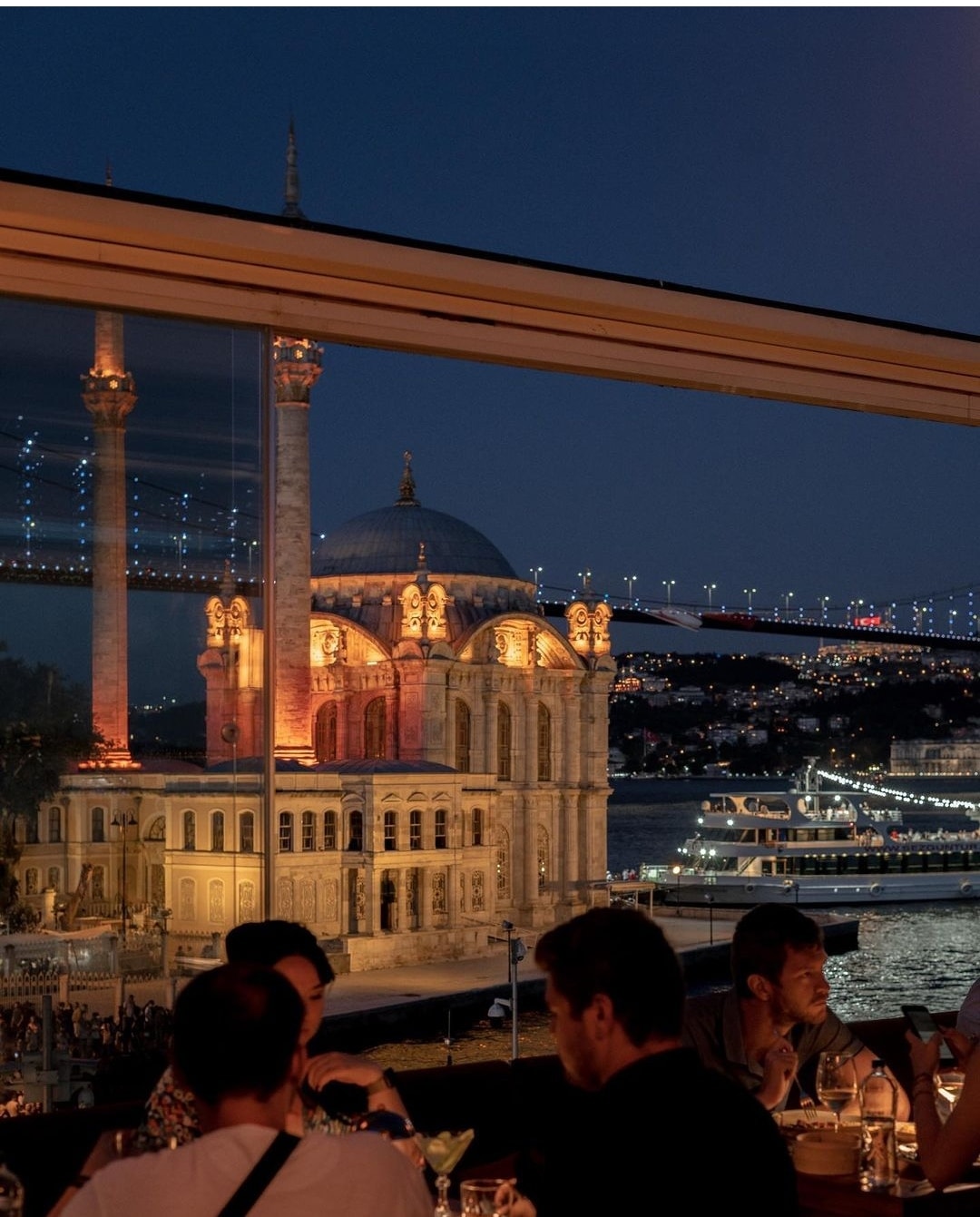 Erlebe die schicksten Rooftop-Bars