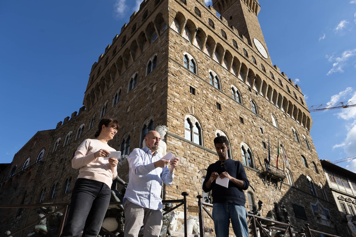 Begin the games — Piazza della Signoria