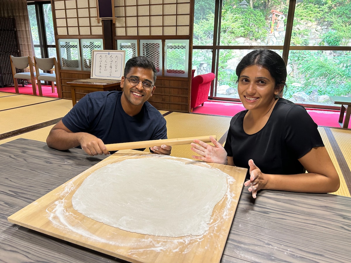 Making soba noodles at Temple