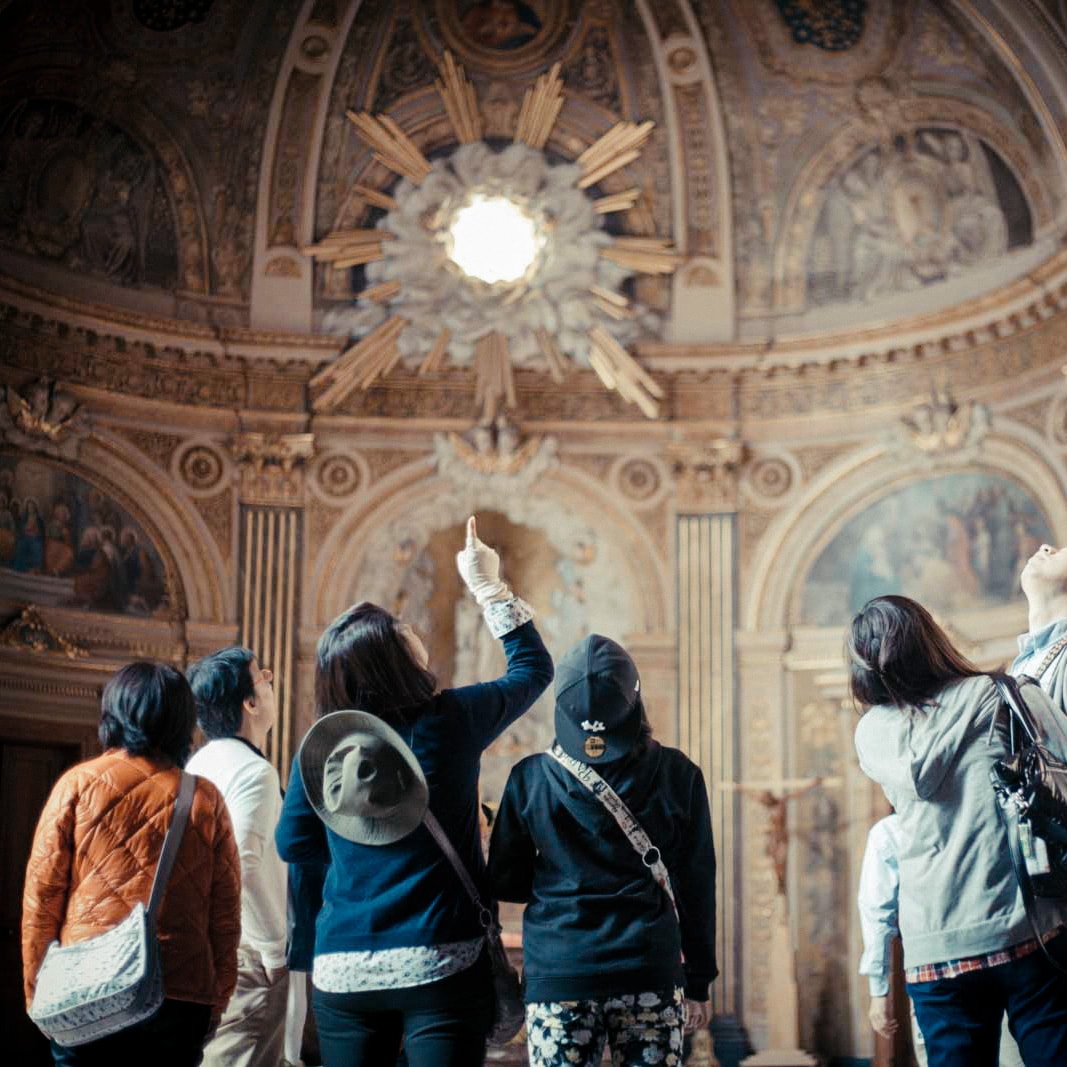 Découvrez les secrets de Paris avec un historien local