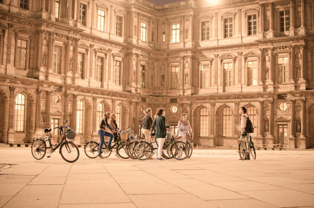 Découvrez les secrets de Paris avec un historien local