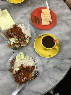 漫步历史悠久的巴生老城