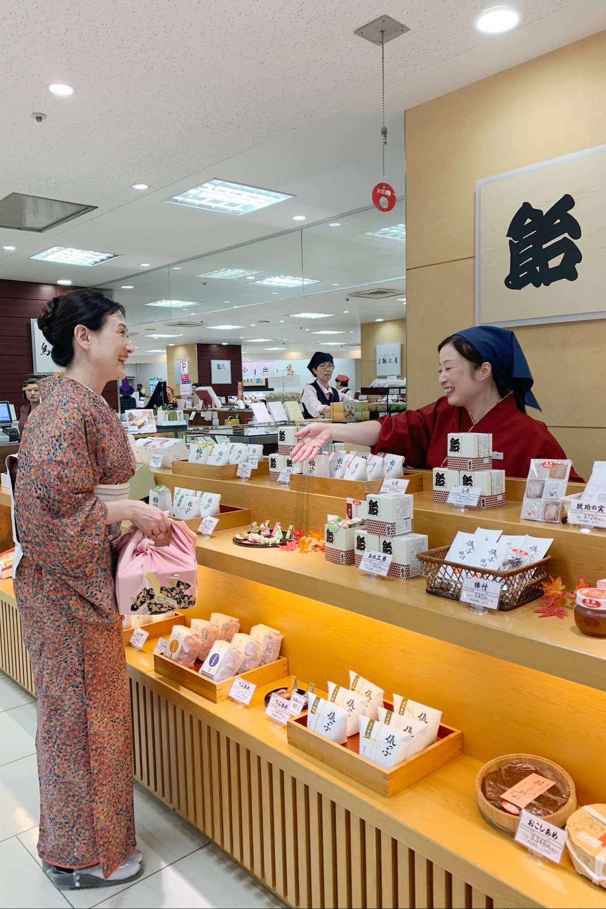 和当地妈妈一起品尝当地美食