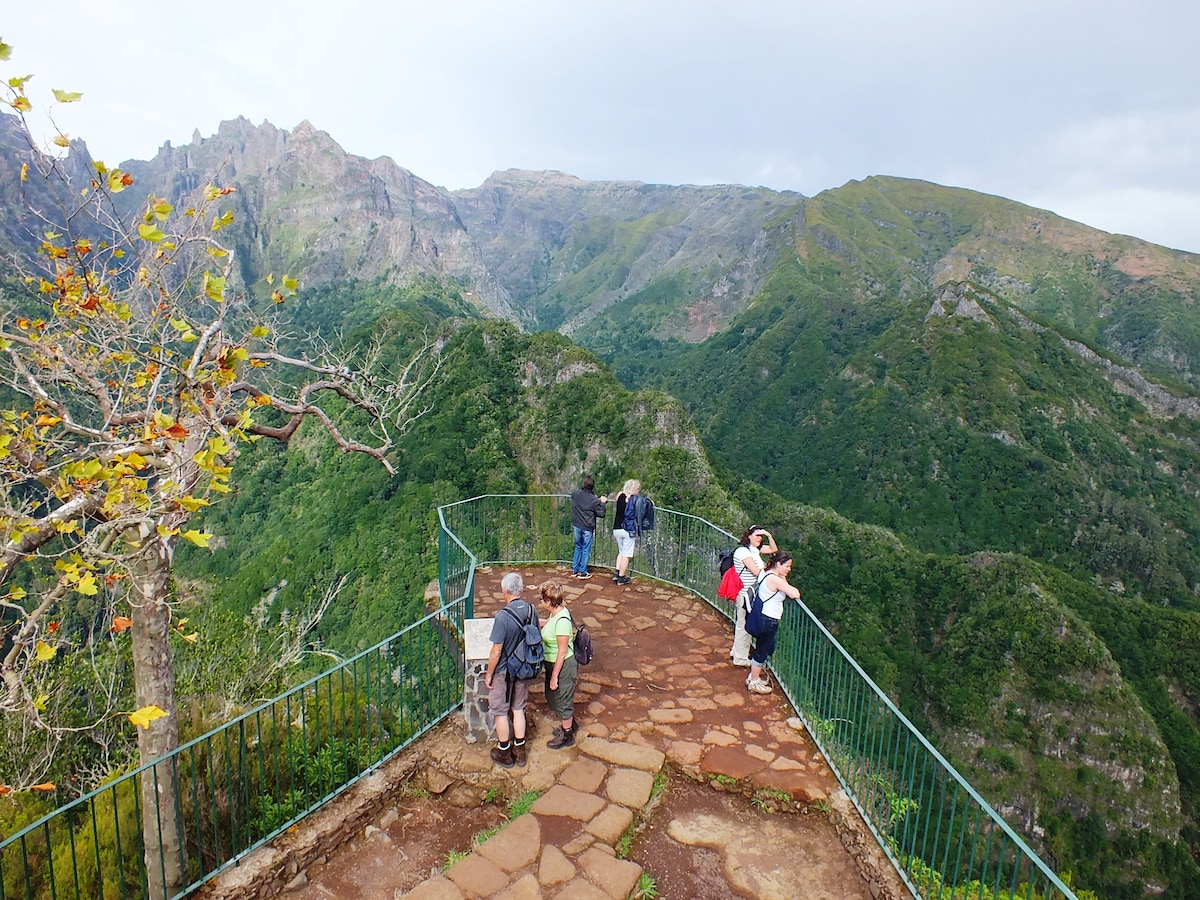 Eastern Madeira scenic and cultural day tour