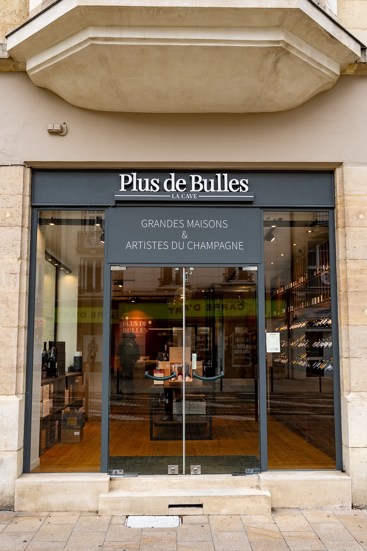 Winegrowers champagnes: taste, learn