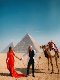 Photographic journey through the Pyramids
