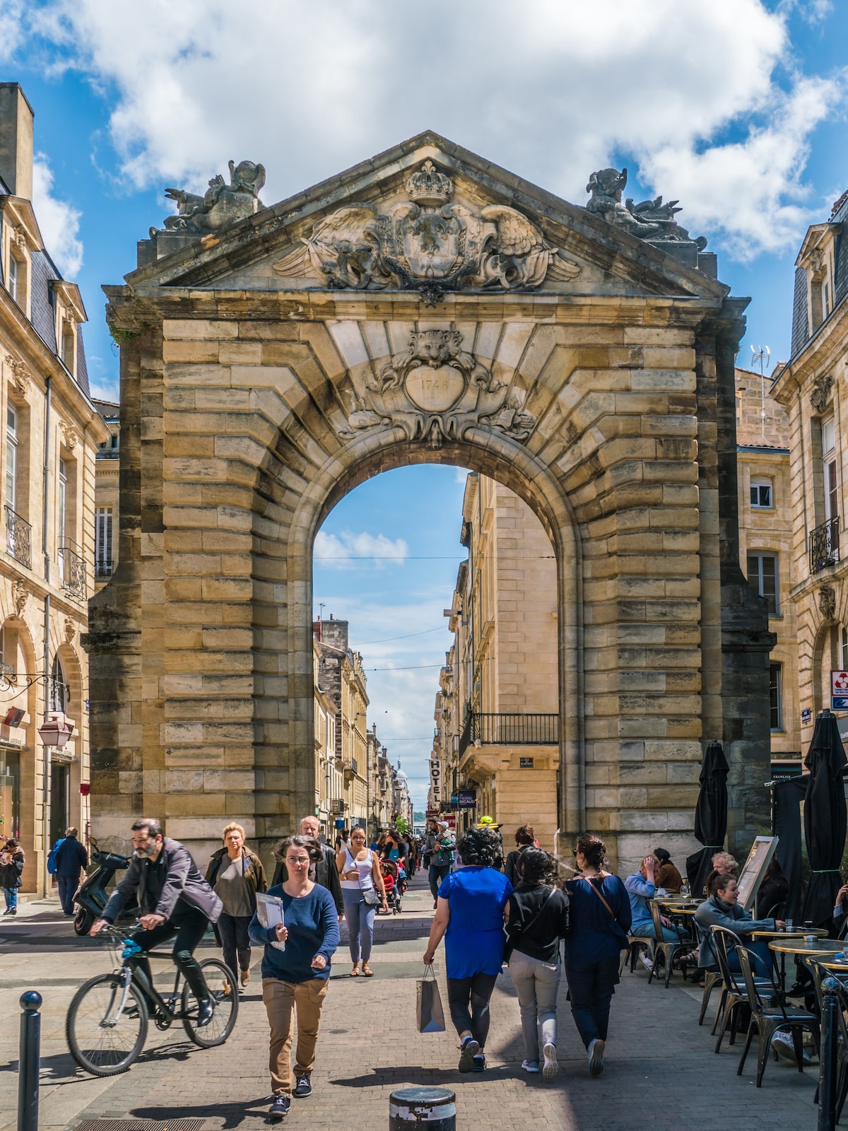 Bordeaux Food Tour with a Local - Full Meal