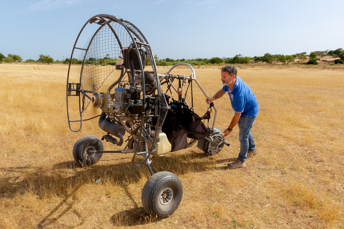 Paragliding class on the ground