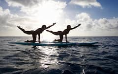 Yoga su tavola da SUP a Honolulu