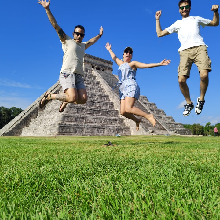 壁360ピール&スティック壁壁画: Chichen Itza、Yucatan 84 in x 28 in 
