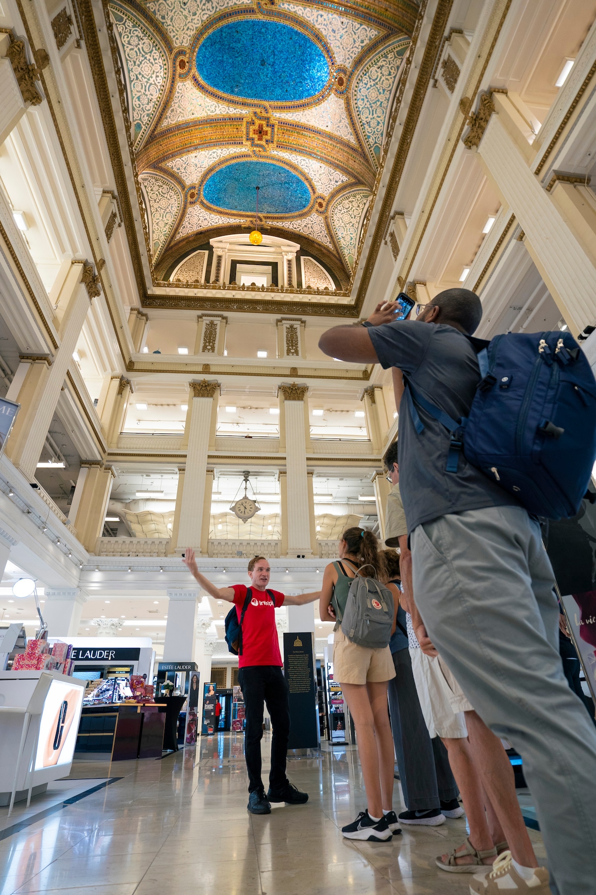 Chicago in a Day: Walk, Eat & Discover