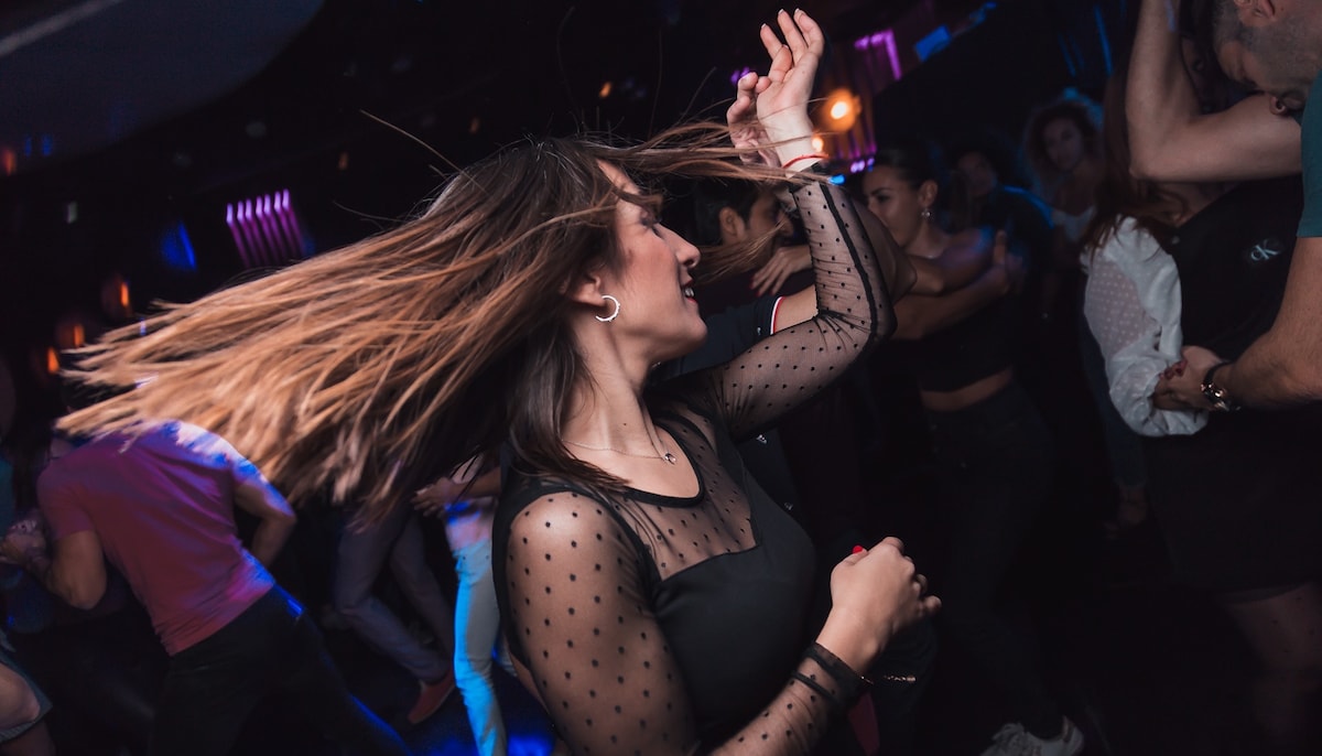 プラヤ・デル・カルメンでバチャータが好きな人向けのダンス体験