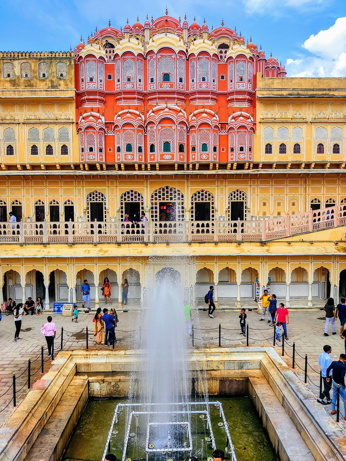 Discover Jaipur with a Car or Tuk-Tuk Ride