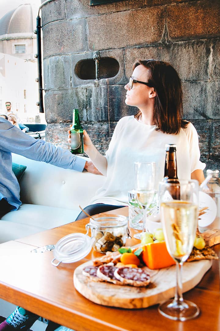 Lundro nëpër Festivalin e Dritave të Amsterdamit