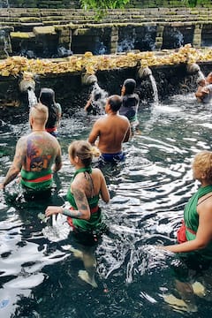 Explore as tradições de cura de Bali