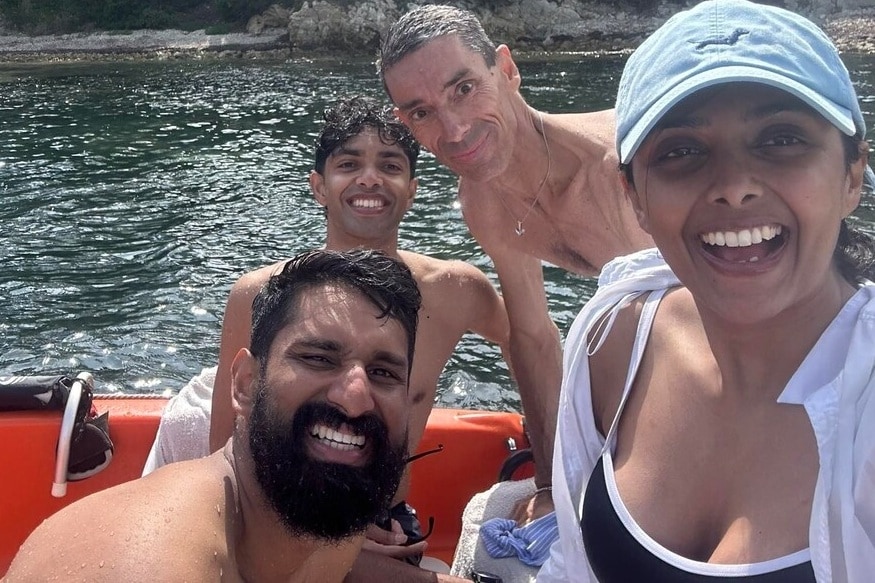 Sail along the coast in Nice & its surroundings