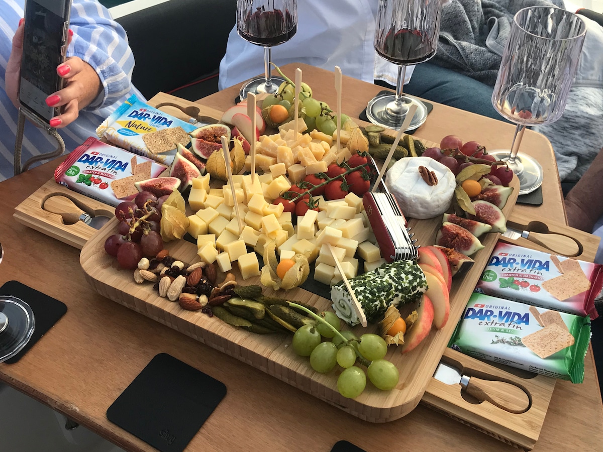 Savor Swiss cheese on Lake Thun