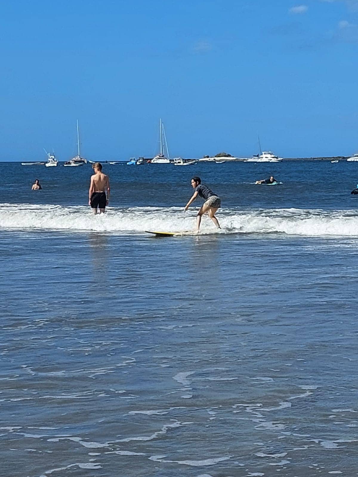 לגלוש עם מקומיים