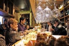 Degusta pintxos en bares vanguardistas
