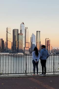 Ню Йорк Скайлайн Меджик
Самостоятелна обиколка с местен жител