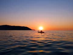 Kayak al amanecer