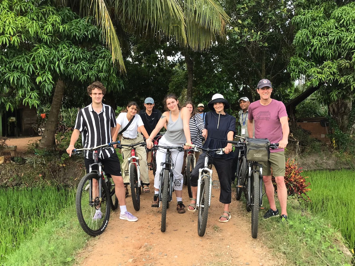 Cycle through monasteries and citadels