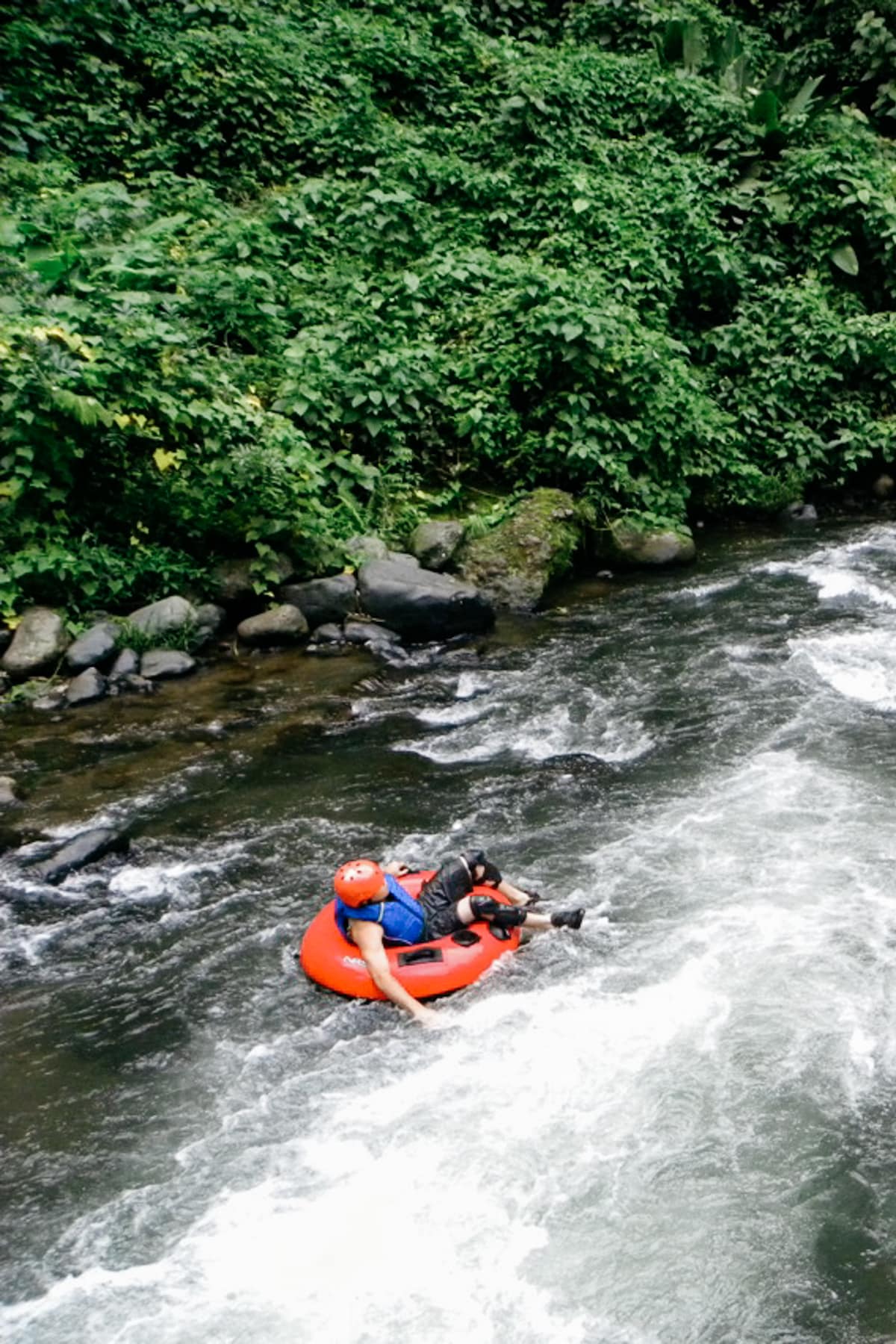 Go Adventure Arenal Park: tirolesa, rapel y tubing