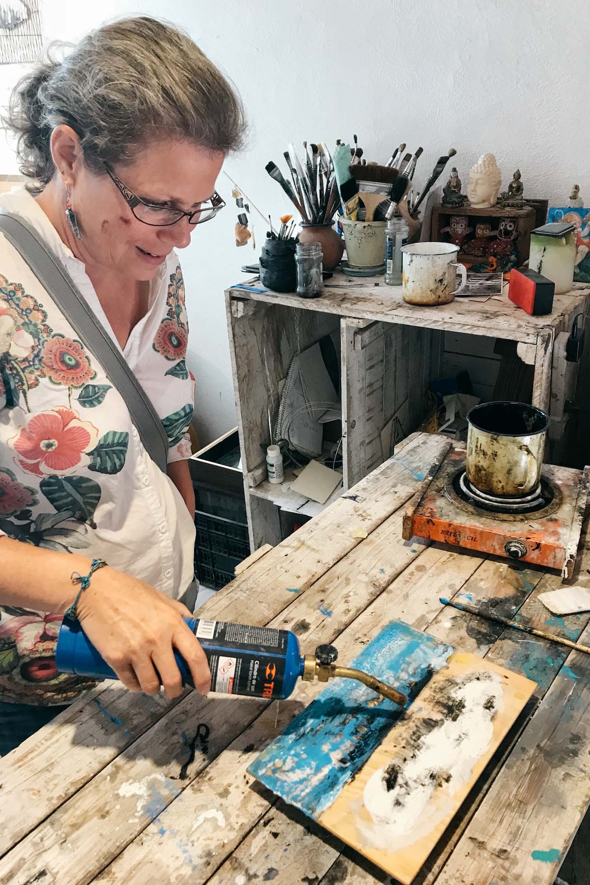 Uncover local artist studios and art galleries