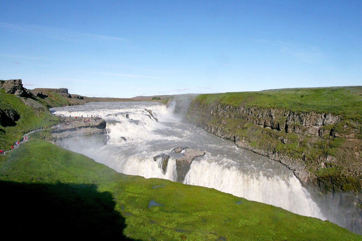 Icelands Golden Circle & Fridheimar Farm Feast