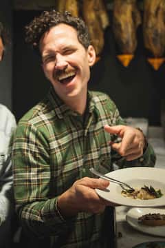 Tour de vinos y pintxos en San Sebastián con un chef