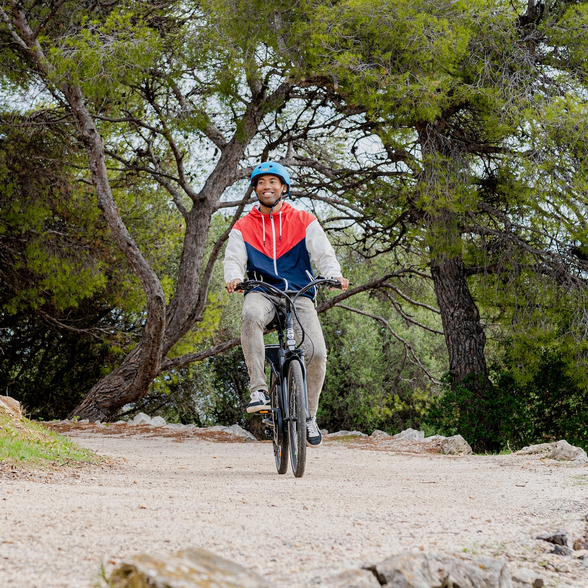 Explore Nice by electric bike