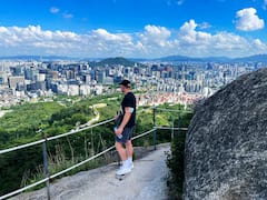 Hike Inwangsan & explore historical sites