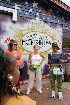 Learn Nola Bounce and walk through New Orleans